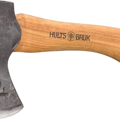 What is a Carving Axe? Design Features and Uses 1 hults bruk jonaker hatchet