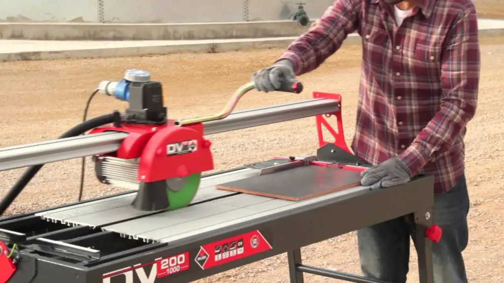 Selecting the Right Type of Tile Saw For Your Project 1 tile saw in use