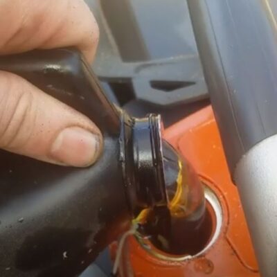 replacing a chainsaws bar oil