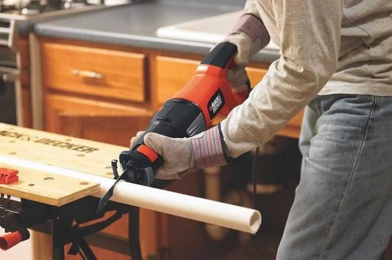 reciprocating saw in action, source: handyman tips