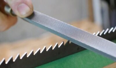 sharpen a pruning saw