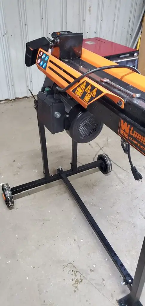 Recommendations of Log Splitters for Home Use 12 Close up of Wen electric log splitter being set up