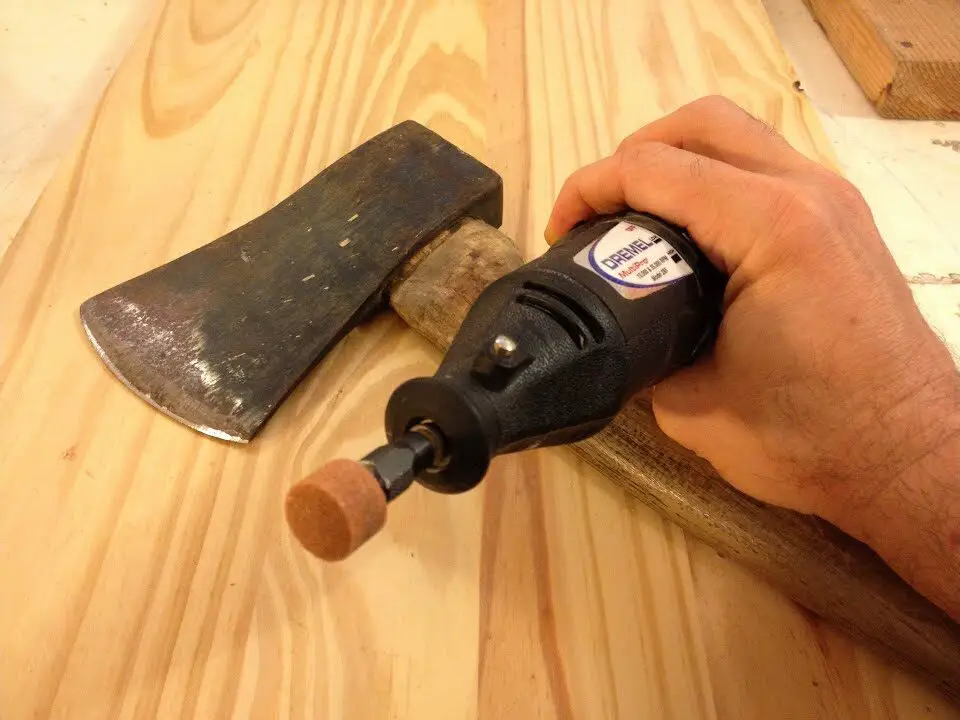 Sharpen an axe with a dremel